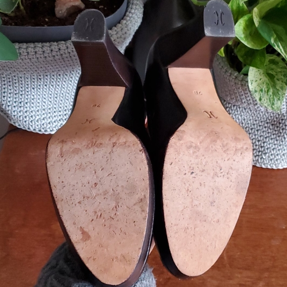 Adorable Cole Haan pumps - Picture 2 of 7